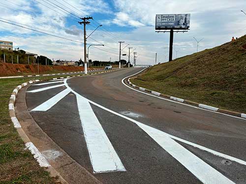 Arteris Fernão Dias conclui faixas adicionais em trecho paulista e libera alça de acesso à Atibaia