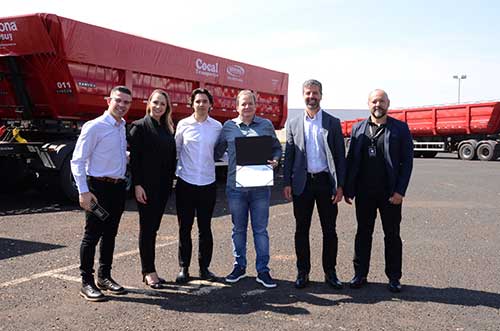 Randon entrega lote exclusivo de produtos à Cocal Transportes