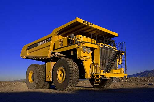 Vale, Komatsu e Cummins anunciam colaboração para desenvolver caminhões bicombustíveis de grande porte, movidos a etanol e diesel