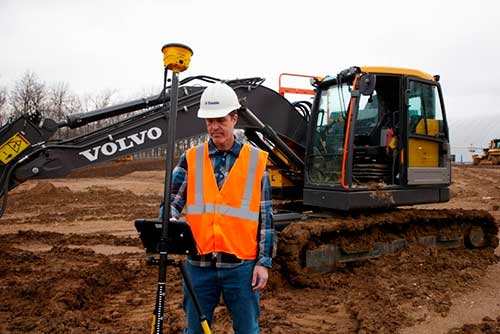 Trimble lança módulo de inteligência para orientação eficiente e segura de escavadeiras