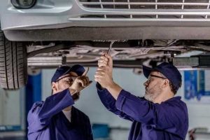 Como atuam as peças de suspensão do veículo e consequências do desgaste excessivo