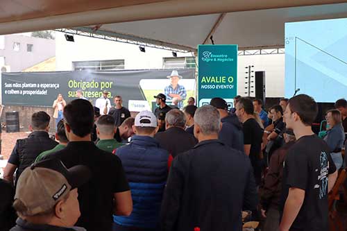  Mais de R$ 5 mi são gerados em evento comemorativo ao Dia do Agricultor