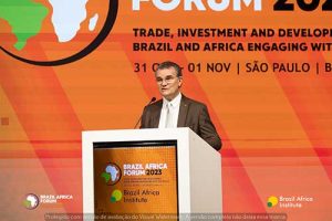 Líderes globais debatem desenvolvimento sustentável no Fórum Brasil África 2024