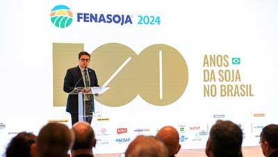2024 marca a celebração dos 100 anos da chegada da soja no Brasil
