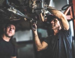 Fatores que podem apontar problemas com o pivô da suspensão