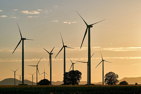 Novas soluções em energia ajudam empresas a enfrentar mudanças climáticas e reduzir custos