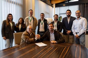 Parceria entre Orion e Koppert impulsiona aplicação de produtos biológicos no sulco do plantio para proteção de culturas na Europa