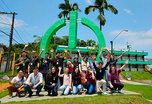 Schneider Electric realiza experiência profissional imersiva para jovens em Blumenau