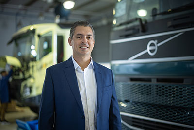 Volvo celebra na Fenatran a marca de 50 mil Planos de Serviço ativos, cobrindo 90% das entregas da marca