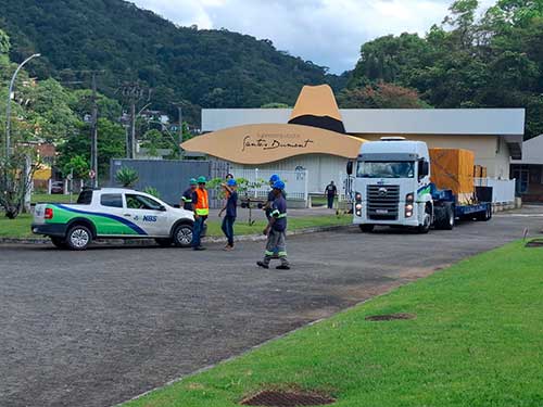 Equipamentos para atualizar supercomputador Santos Dumont chegaram a Petrópolis nesta terça-feira
