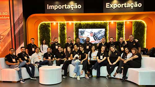 Elebbre reforça marca e negocia fresadoras de asfalto na Paving 2024