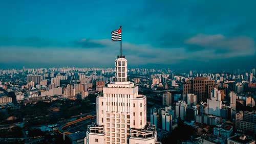 Cidade de SP lidera em arrecadação total de tributos, mas fica atrás na arrecadação per capita, diz estudo do IBPT
