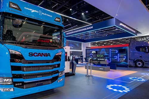 Scania amplia oferta de soluções para redução de CO2 com lançamento de seu primeiro caminhão elétrico