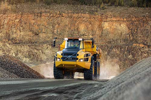 Volvo CE nacionaliza o caminhão articulado A45G, com produção em Pederneiras