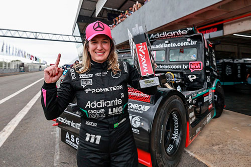 Com Mercedes-Benz Actros, Bia Figueiredo é a primeira mulher campeã da Copa Truck no Brasil