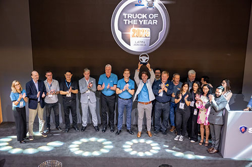 Scania consolida sucesso na Fenatran 2024 com a venda do primeiro caminhão elétrico