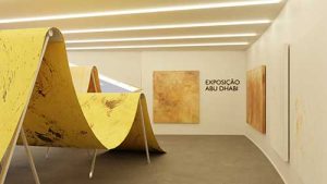 Artista Plástica de Belo Horizonte leva arte e sustentabilidade para exposição no Oriente Médio