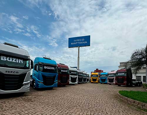 Buzin Transportes investe na aquisição de 50 caminhões Iveco S-Way 540 6x4