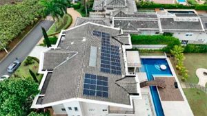 Com sistema híbrido de energia solar, residência em São Paulo reduz a conta de energia em quase R$ 25 mil por ano
