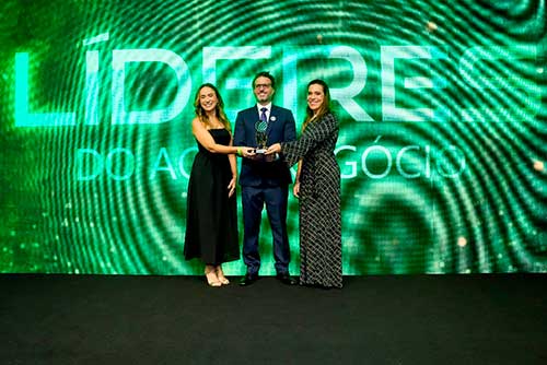 Strada é reconhecida como destaque em Logística e Distribuição no prêmio Líderes do Agronegócio 2024