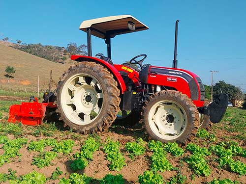 Mecanização da lavoura otimiza cultivo de hortaliças durante o verão