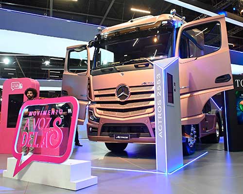 Mercedes-Benz realiza as primeiras vendas do Actros “Estrela Delas”