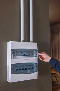 DPS e aterramento são proteções essenciais para ambientes cada vez mais conectados