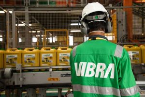 Vibra dobra capacidade da fábrica de lubrificantes e inicia operação comercial