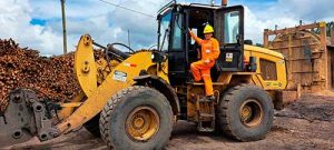 De dona de casa a operadora de máquinas: Edilaine realiza sonho na Aperam BioEnergia