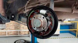 Limpeza do sistema de freio faz parte do processo de manutenção