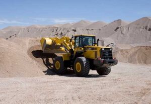 Komatsu anuncia nacionalização da carregadeira de rodas WA380-6