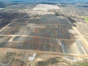 Mercedes-Benz do Brasil e Raízen Power iniciam a produção de energia solar no Rio Grande do Norte