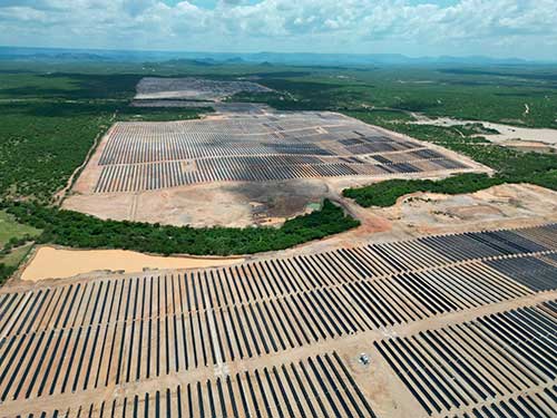 Mercedes-Benz do Brasil e Raízen Power iniciam a produção de energia solar no Rio Grande do Norte