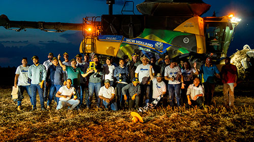 Agricultor do oeste da Bahia bate recorde de colheita de soja no Brasil