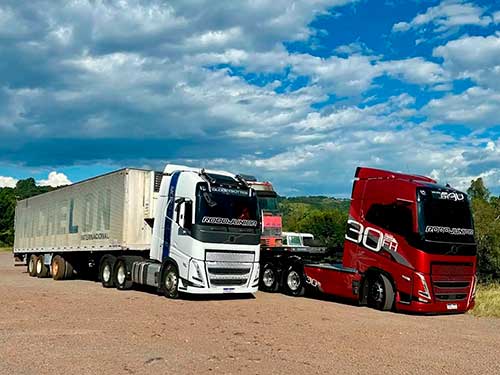  Rodojunior irá restaurar Volvo FH12 380 e carreta Randon Mercosul da Rodoviário Michelon