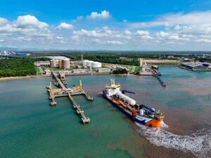 Vports inicia dragagem no Porto de Vitória, no Espírito Santo