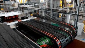 Sistemas eficientes de fornecimento de energia para pontes rolantes e guindastes podem aumentar em até 40% a vida útil de equipamentos