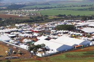 Vitrine de inovações, 30ª edição da Agrishow reunirá mais de 800 marcas expositoras brasileiras e estrangeiras durante os cinco dias de evento