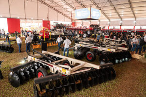 MundoGEO realiza em 2025 evento que reúne tecnologias dos setores de drones, espaço, inteligência geográfica e carros voadores