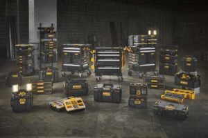 No ENICS, DEWALT apresenta ferramentas a bateria de altíssima performance e inovações para o segmento de drywall