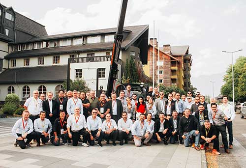 Grupo Manitou reúne distribuidores da América Latina no Chile