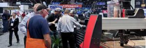 Na Expomafe 2025, Hypertherm Associates destaca corte a plasma com cobot e sistemas XPR e Powermax
