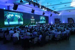 ICL fortalece parcerias com 200 distribuidores e cooperativas para impulsionar a produtividade no campo