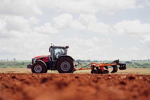 Soluções integradas para o setor canavieiro são destaques da Massey Ferguson na Agrishow 2025