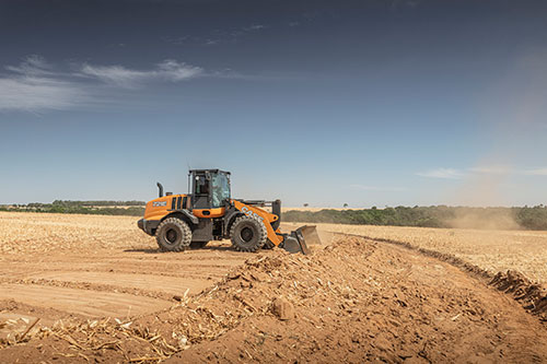 Pá carregadeira CASE 721E customizada para cana é destaque na Agrishow