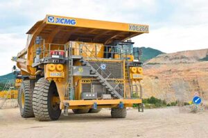 XCMG realiza testes com o caminhão de mineração XDE260 no Brasil