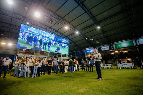 Com programação intensa sobre o cenário agropecuário, 18a ExpoFrísia termina destacando a qualidade do gado holandês dos Campos Gerais do Paraná