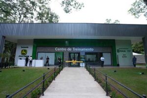 John Deere fortalece parceria com Esalq/USP e Grupo Terraverde e inaugura Centro de Treinamentos em Piracicaba