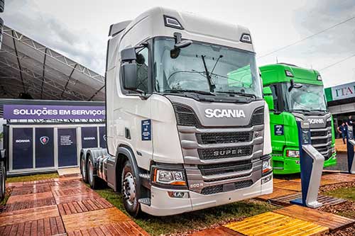 Scania lança novo caminhão a gás RH 460 6x4 na Agrishow 2025