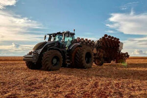 Os queridinhos do campo: Tratores Valtra são os mais desejados entre os produtores rurais